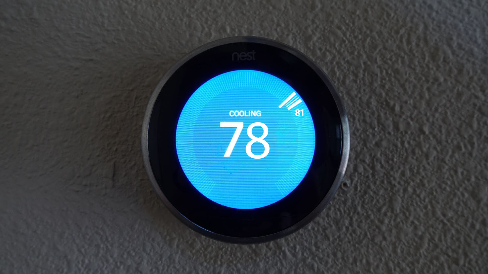 A photo of WiFi thermostat