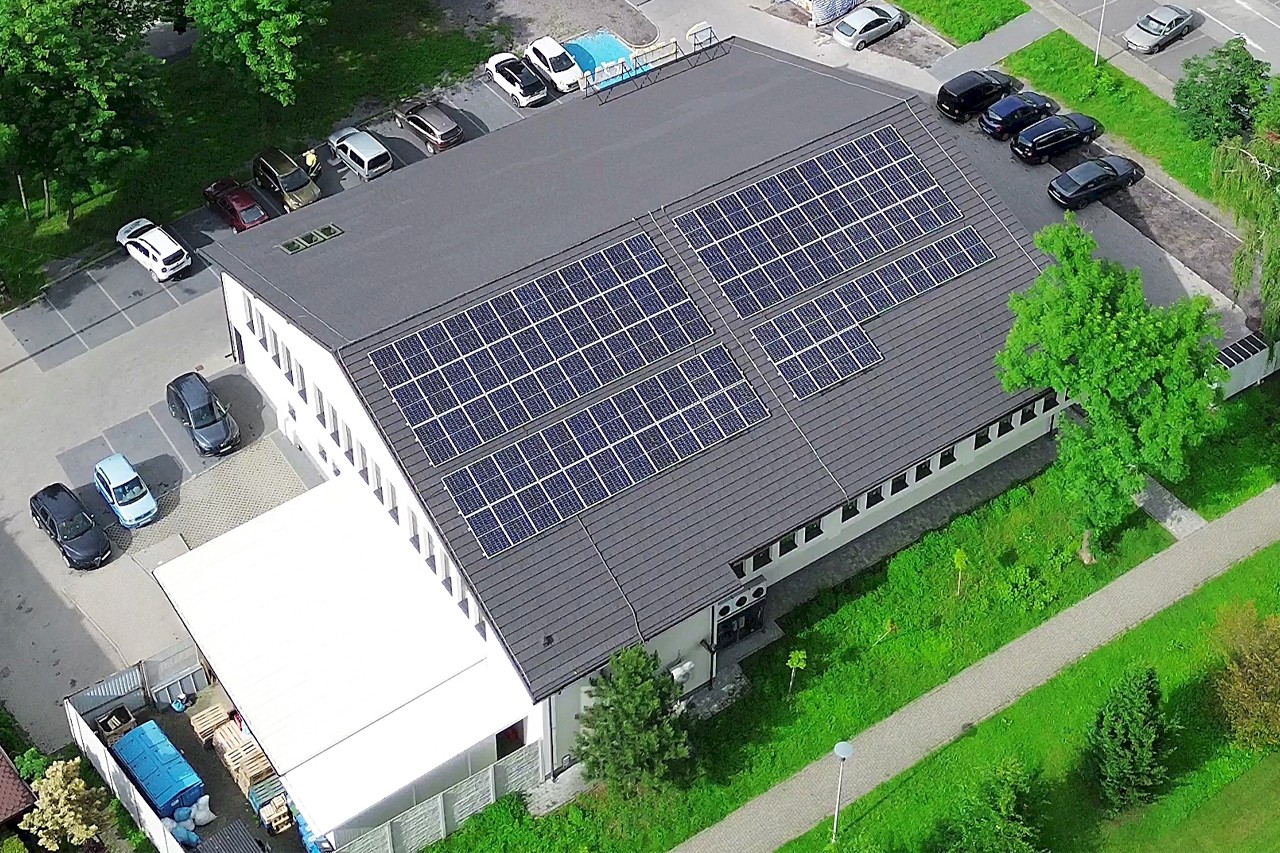 A photo of rooftop solar for a small business building